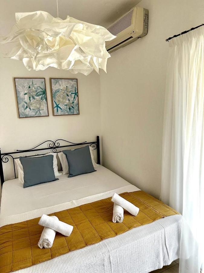 La Scala Family Apartments Nea Roda Extérieur photo