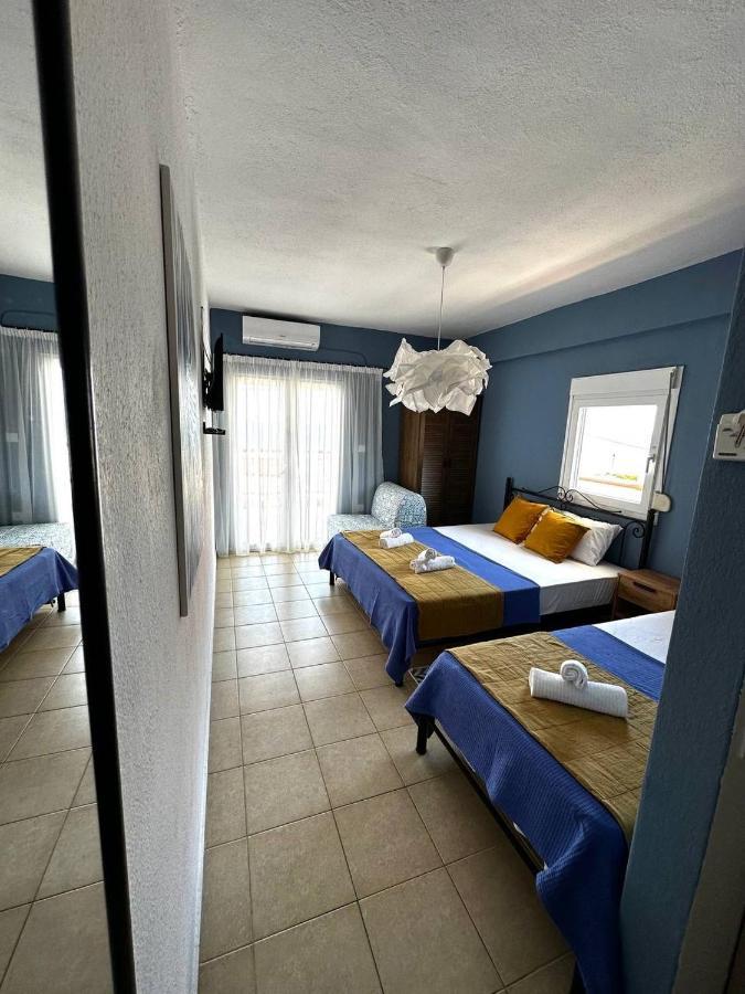 La Scala Family Apartments Nea Roda Extérieur photo